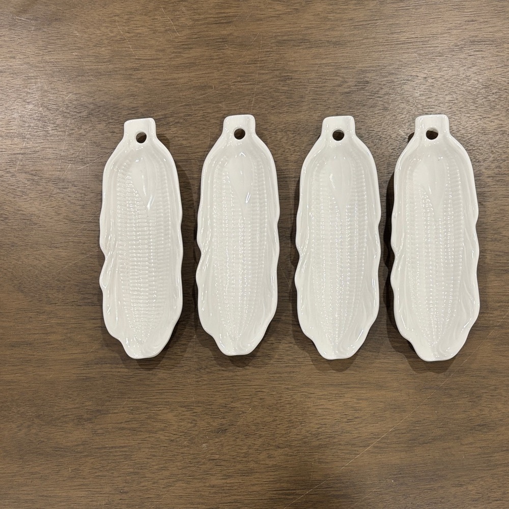 Pier 1 Set of 4 Corn-Shaped Ceramic Dishes